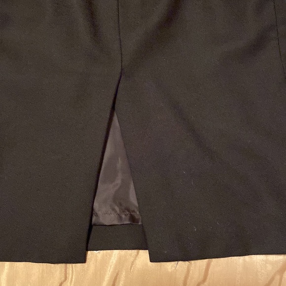 Dolce & Gabbana Women’s Suit. (EUC) - Picture 5 of 5